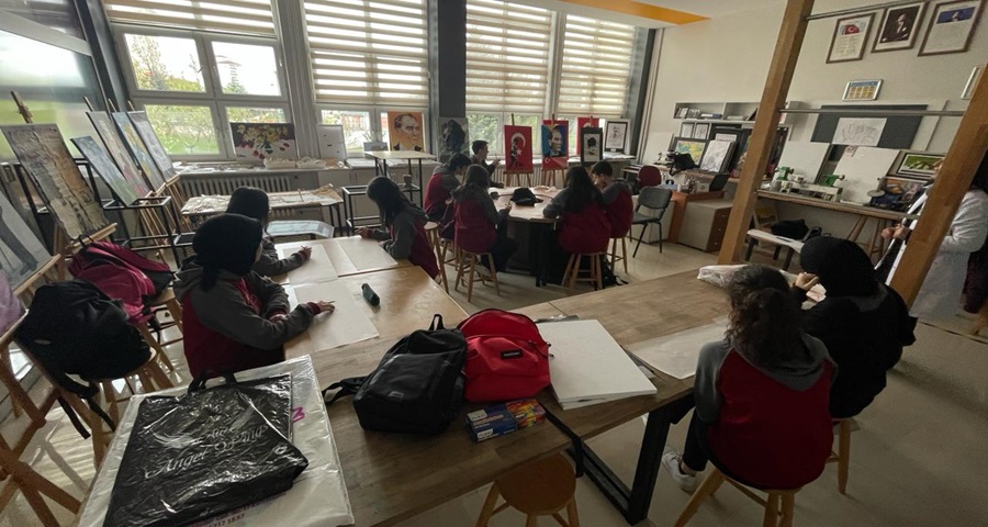 Kastamonu Fen Lisesi'nde Akademik Birim Kariyer Etkinliği