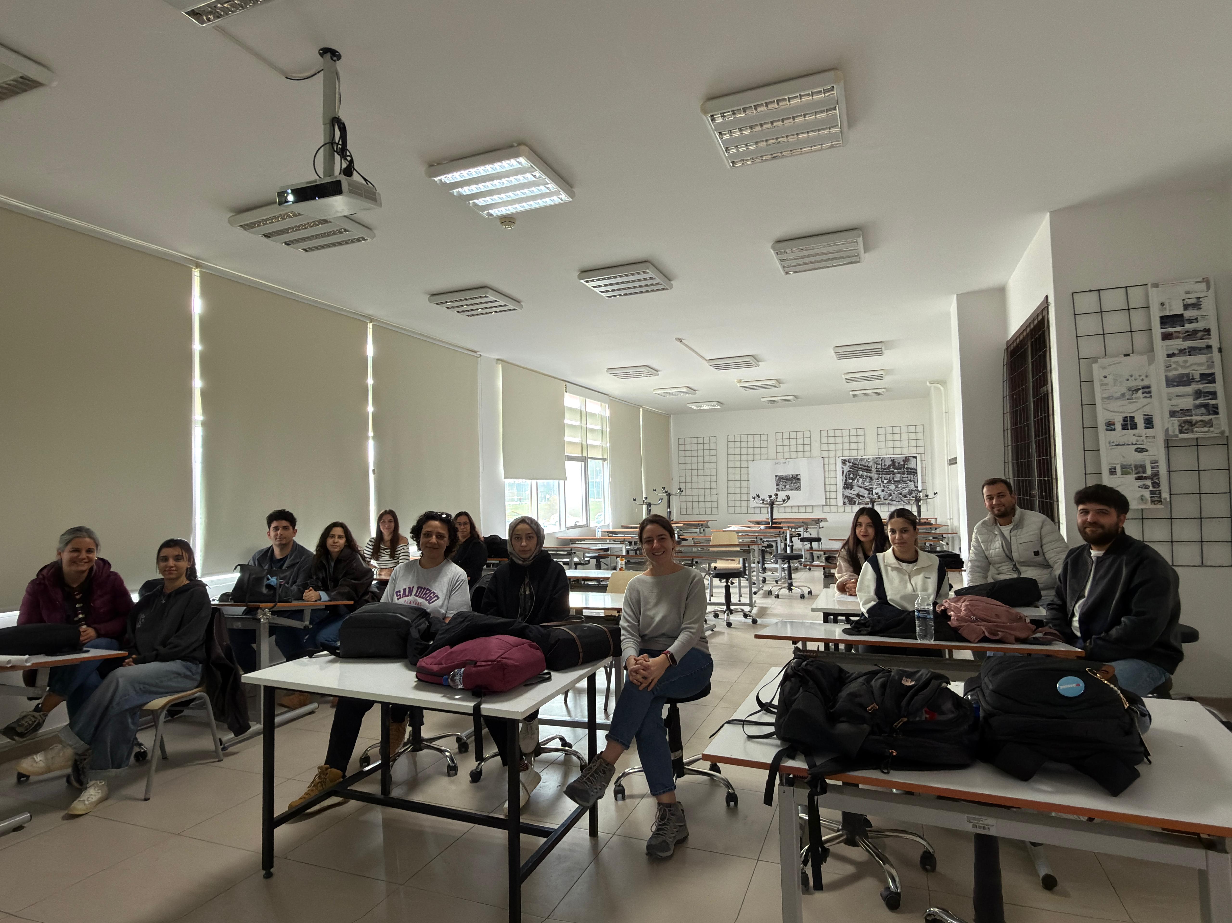 Peyzaj Mimarlığı Bölümümüzde TÜBİTAK 2209-A Bilgilendirme Toplantısı Gerçekleştirildi